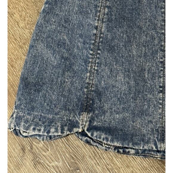 VeryJ Medium Acid Wash Look Jean Skirt, Scalloped Hem, Zip Side Closure, Small - Picture 2 of 7